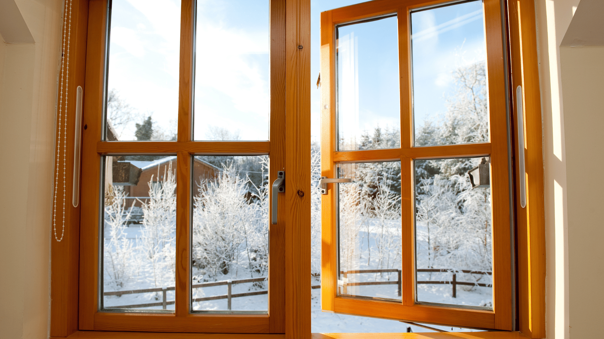 Holzfenster